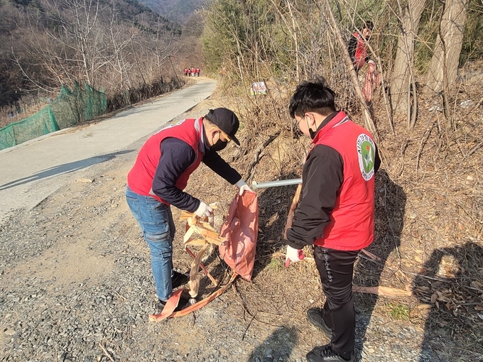 장성훈 청년위원장과 아들 선산초등학교 6학년 장주원군