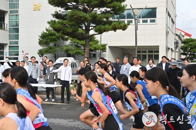 교육감배 시군 대항 초·중 구간마라톤대회 성료