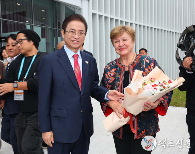 크리스틸리나 게오르기에바 IMF총재 경주APEC방문