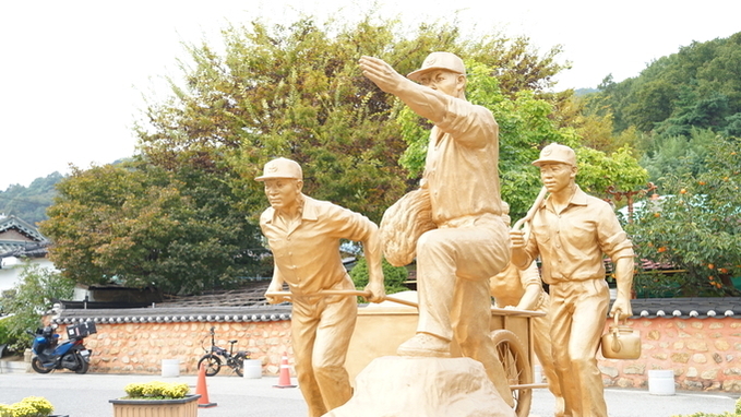 [칼럼] 박정희 팔아 정치하는 시대는 끝내야 한다
